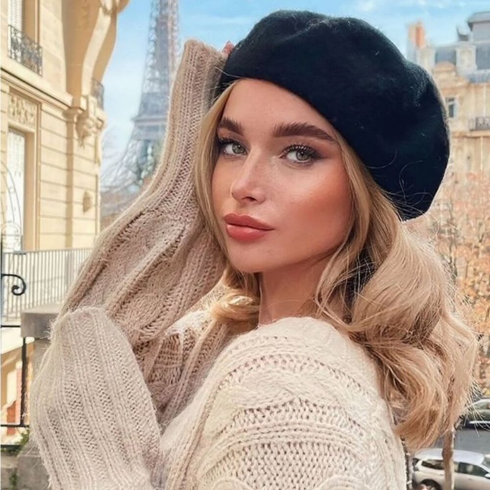 Vintage Black 100% Wool Beret (Made in Czech Republic)